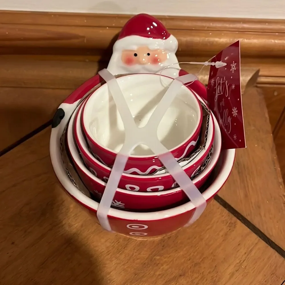 NWT Santa measuring cups
